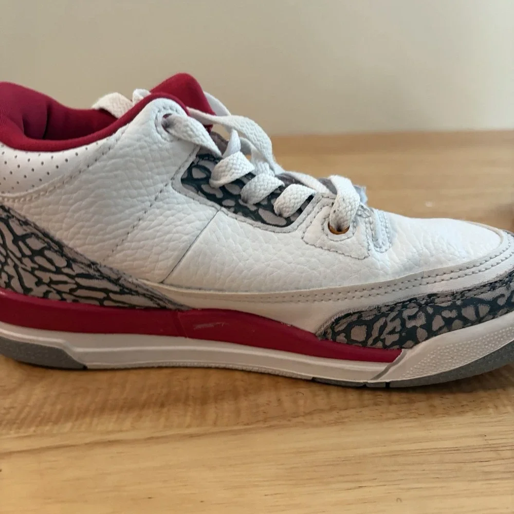 Nike Air Jordan 3 Retro Shoes Kids Size 1Y  White‎ Cardinal Red AJ3 429487-126
